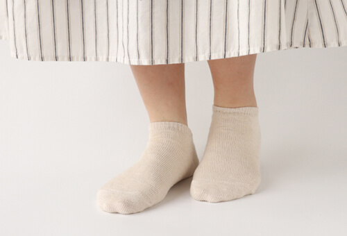 内側シルク スニーカーソックス