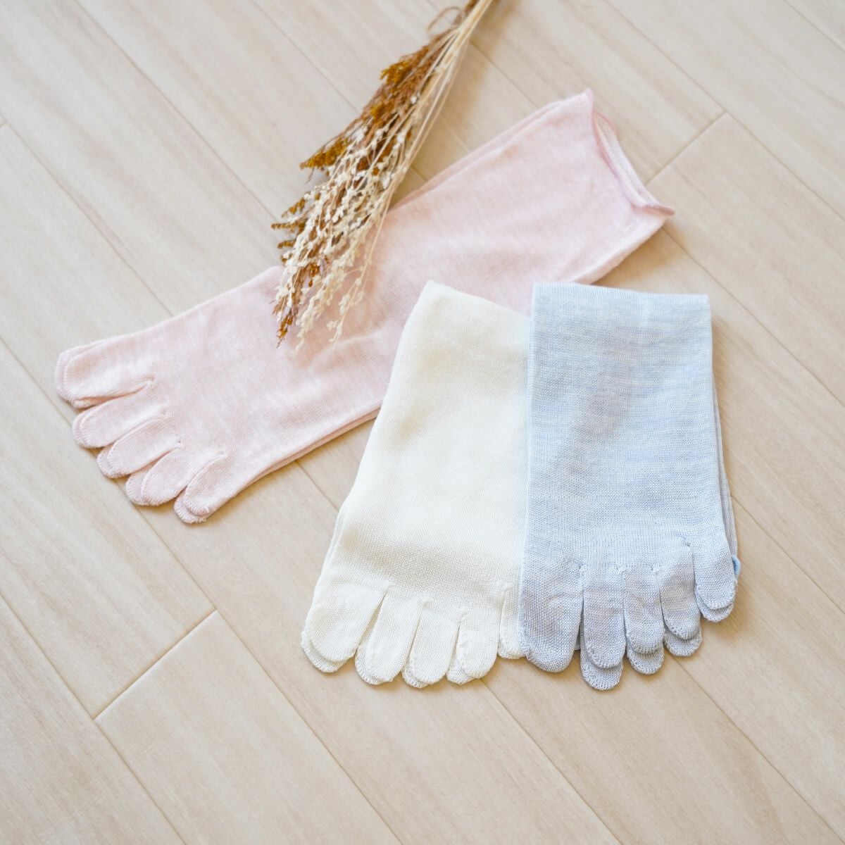 絹屋 重ね履き用 シルク5本指靴下 | DAIGO official shop
