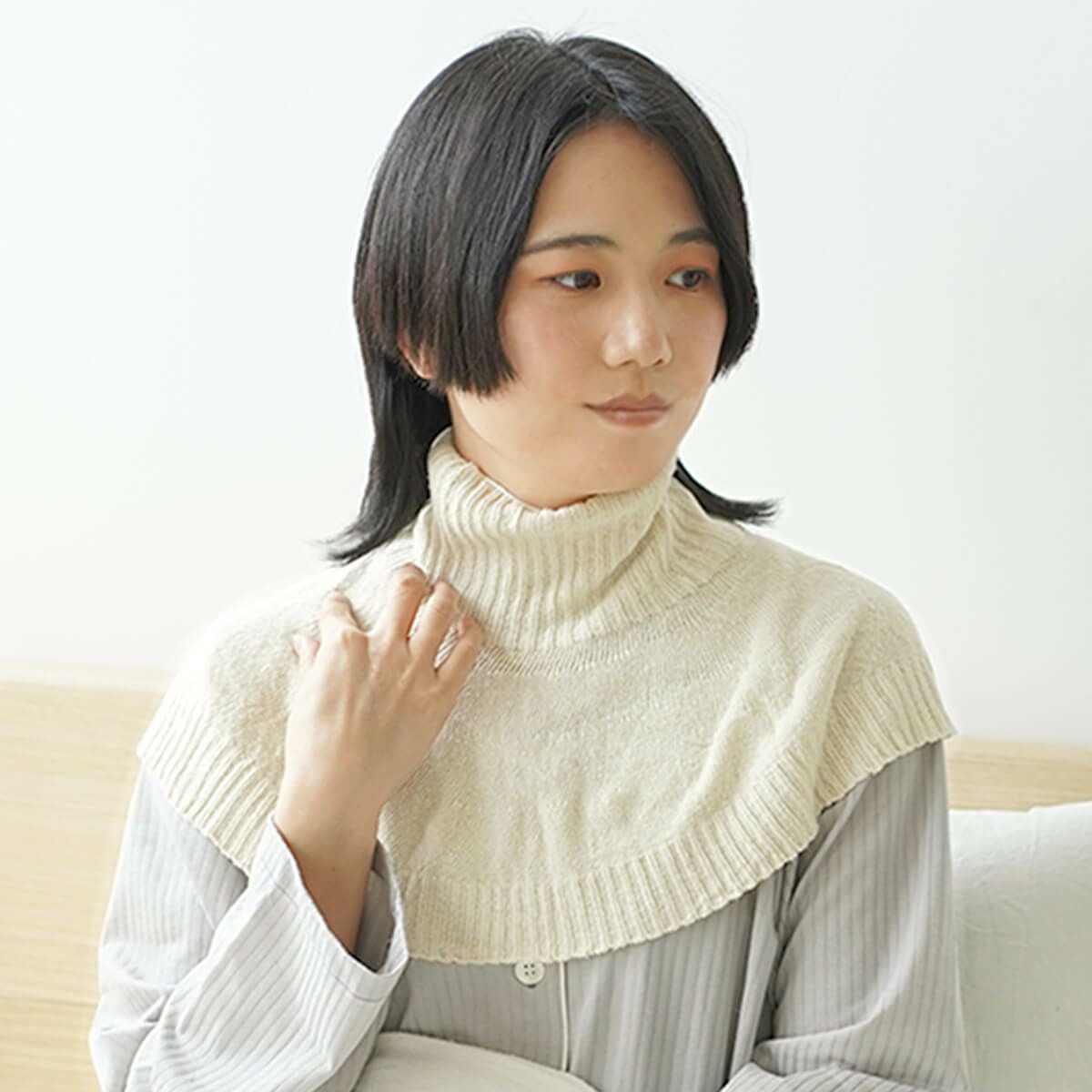 絹屋 おやすみケア 肩・首を冷やさない シルクの安眠ケープ | DAIGO