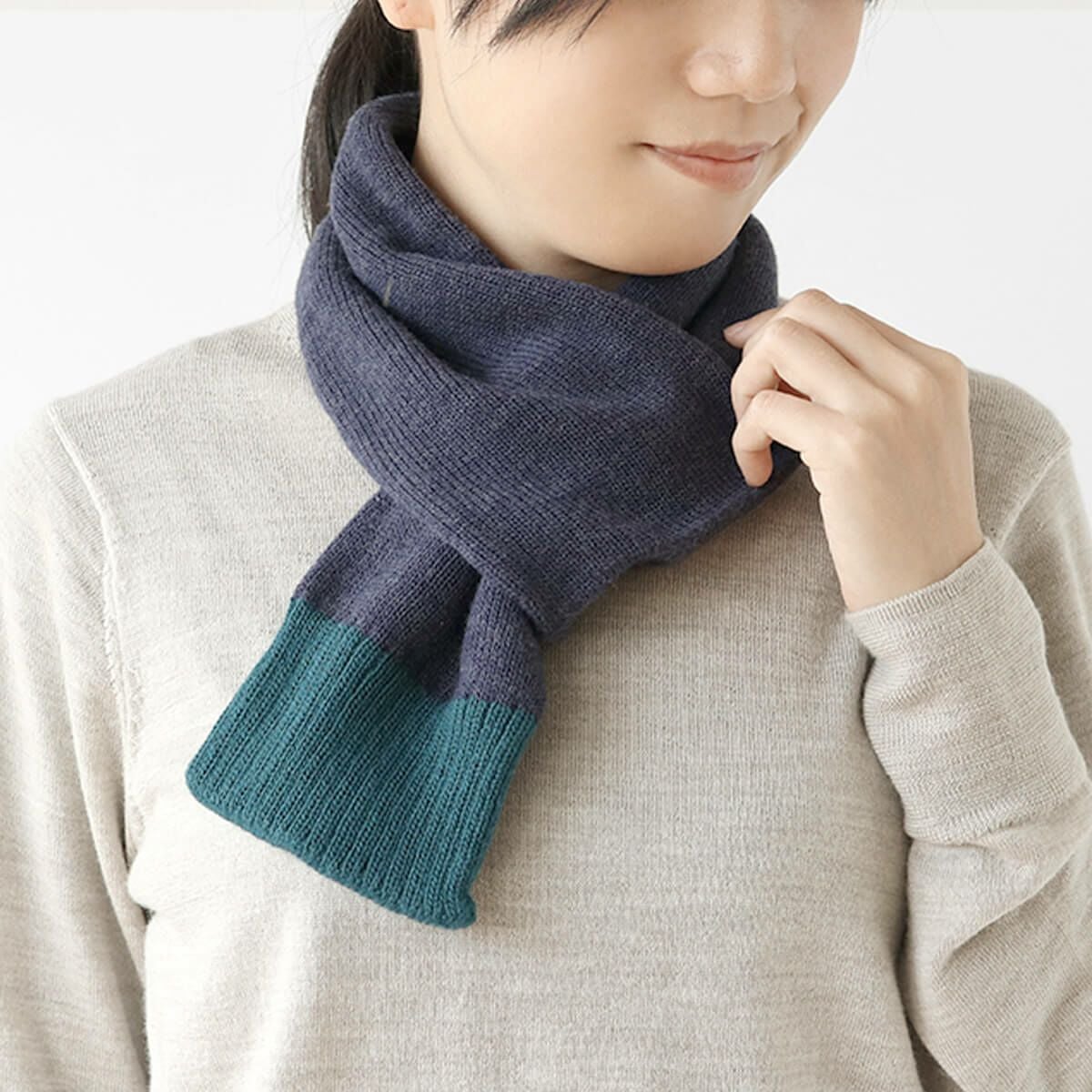絹屋 内側シルク2重編み 毛混のマフラー | DAIGO official shop